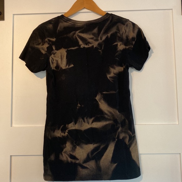 Different is beautiful tee - Picture 3 of 3